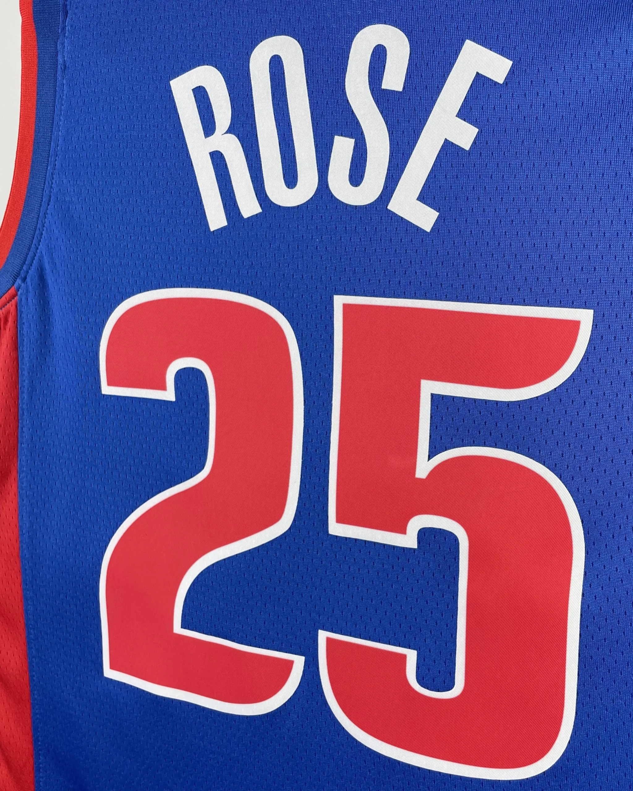 detroit pistons 24/26 icon edition detroit pistons 24/26 icon edition