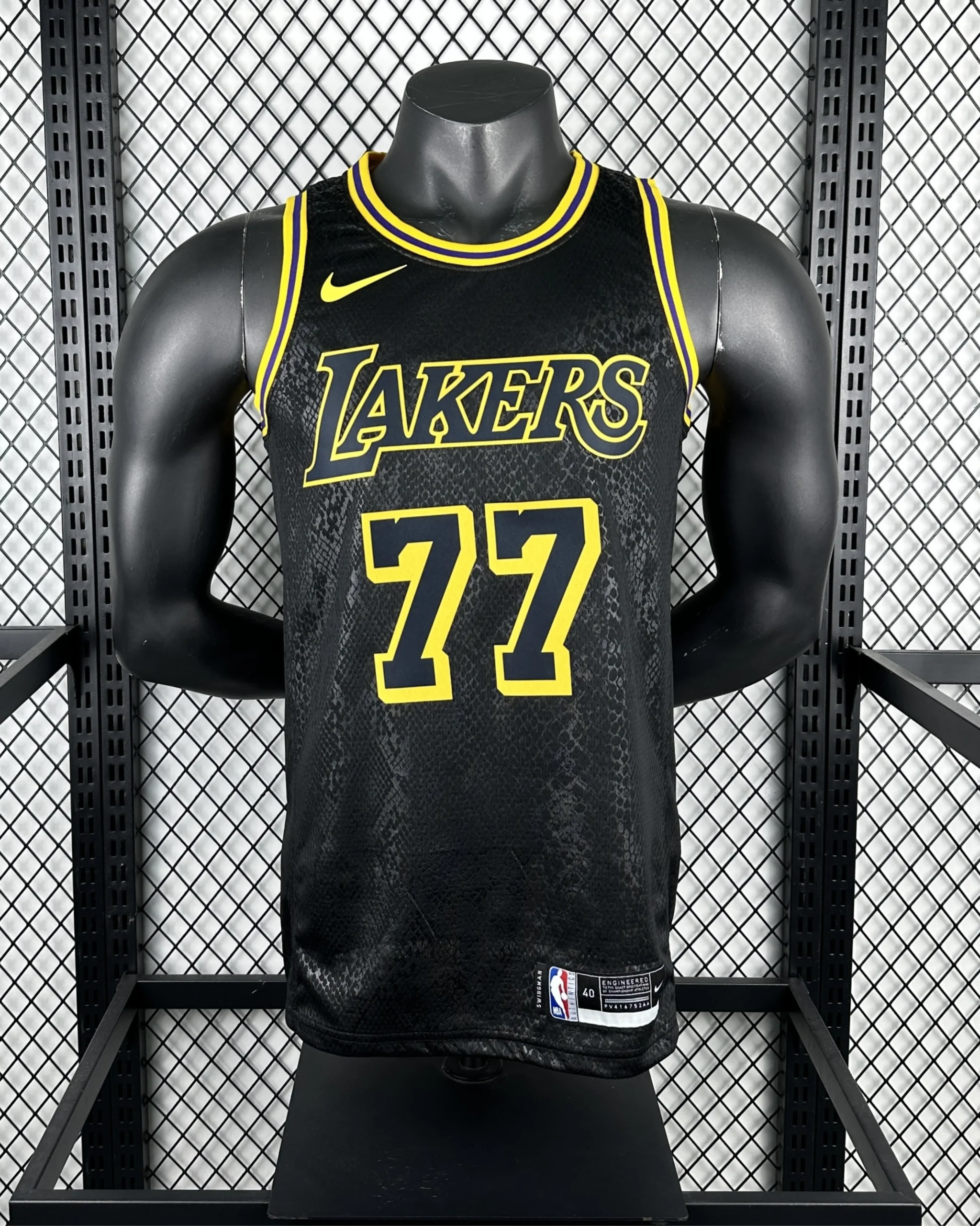 LOS ANGELES LAKERS 2019-20 BLACK MAMBA EDITION